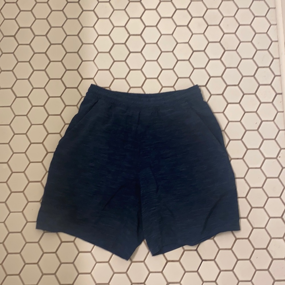 Men’s Small Lulu Lemon Shorts